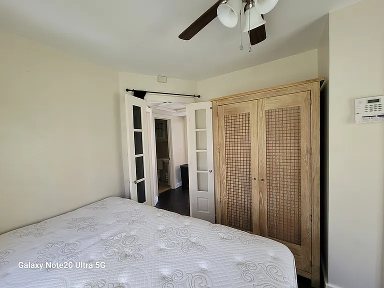 2141 Windsor Ave — Photo 14