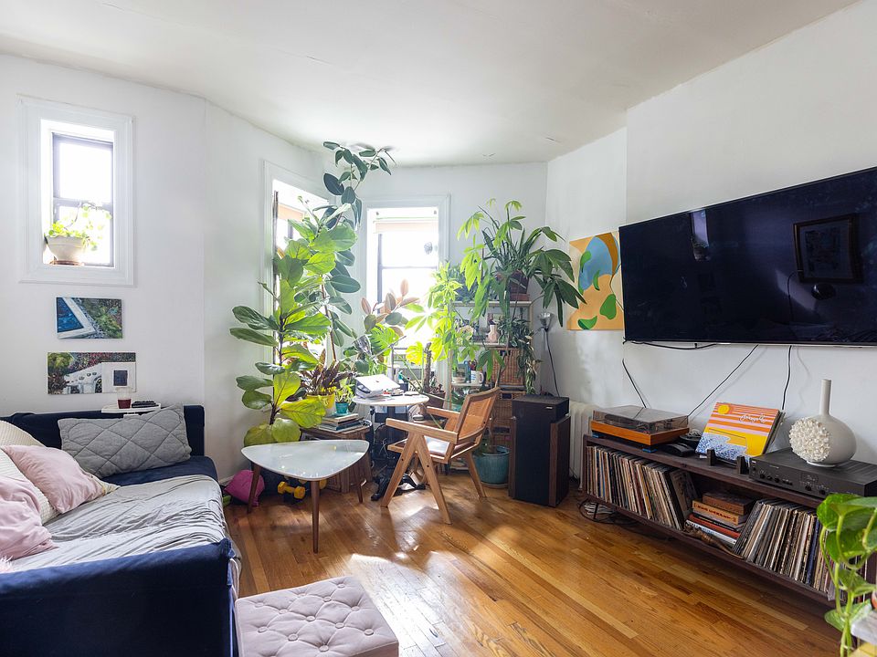 1st image of 790 Washington Ave APT 4D