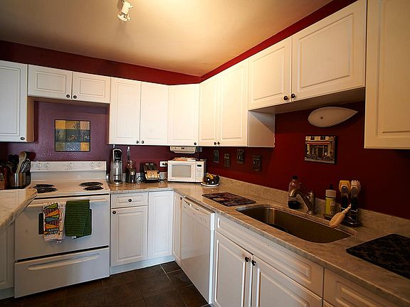 3rd image of 1660 N La Salle St #2906