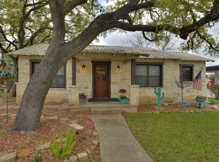 505 E Main St, Johnson City, TX 78636