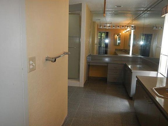 3rd image of 3550 Estepona Ave
