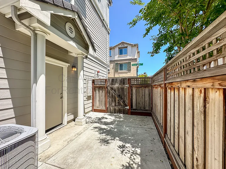 3331 Rosenblatt St — Photo 18