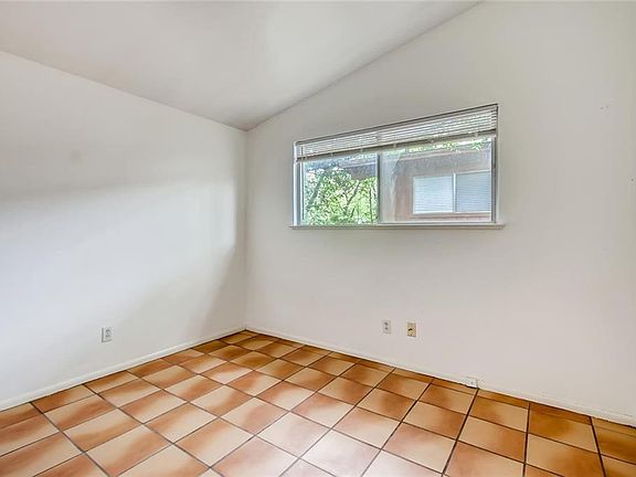 5th image of 4014-A Shoal Creek Blvd