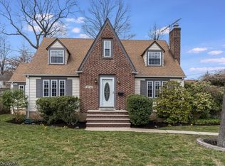 214 Vinton Cir, Fanwood, NJ