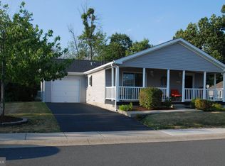 30 Random Rd, Douglassville, PA 19518