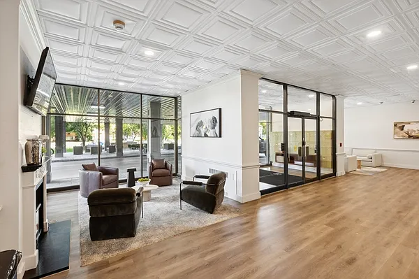 The Venue Apartment Homes — Photo 32
