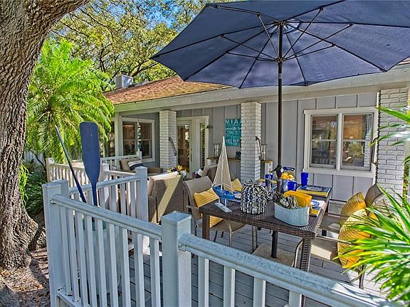 2nd image of 6816 Arbor Oaks Cir
