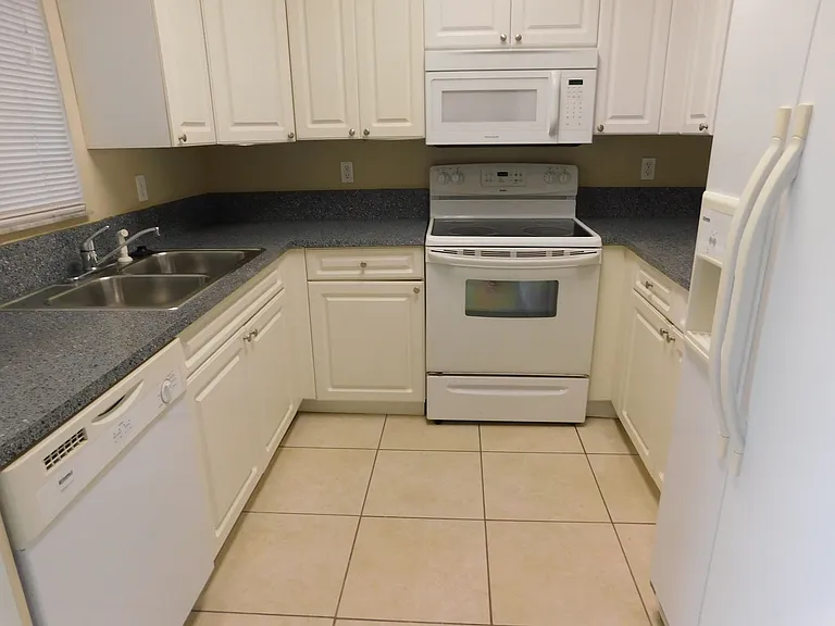 4175 Castilla Cir #203 — Photo 5