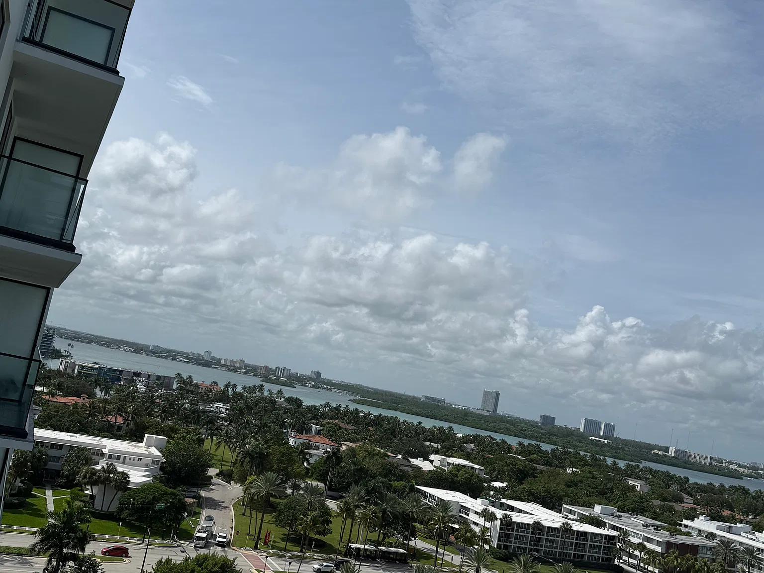 Collins Ave, Bal Harbour — Photo 2
