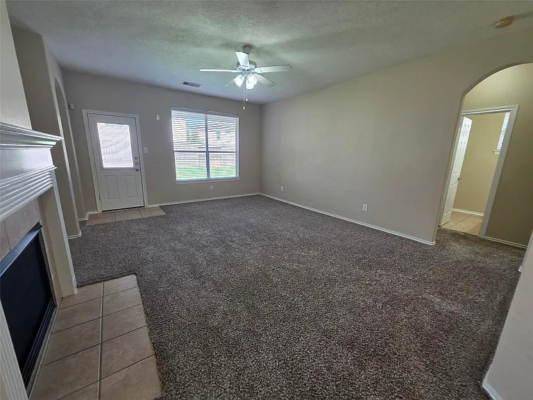 2242 Waxwing Dr — Photo 7