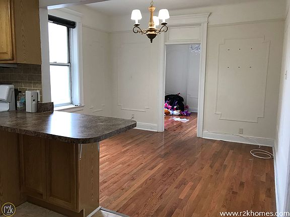 4th image of 1147 45th Ave APT 11