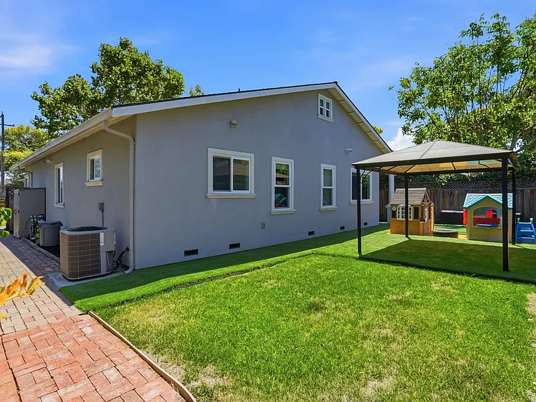 599 Borregas Ave — Photo 69