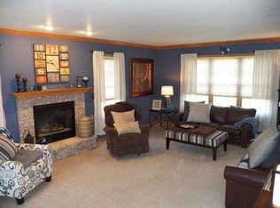 S76W16835 Deer Creek Ct, Muskego, WI 53150
