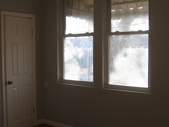 4th image of 1015 E 222nd St Williamsbridge