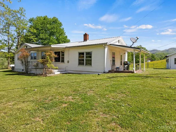 255 Cook Rd, Hot Springs, NC 28743