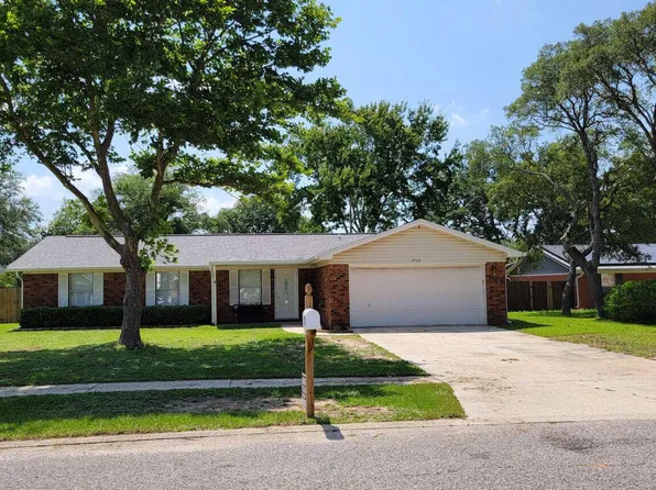 2763 Oakey Ct, Navarre, FL 32566