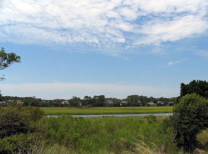 1st image of 477 Tarpon Blvd