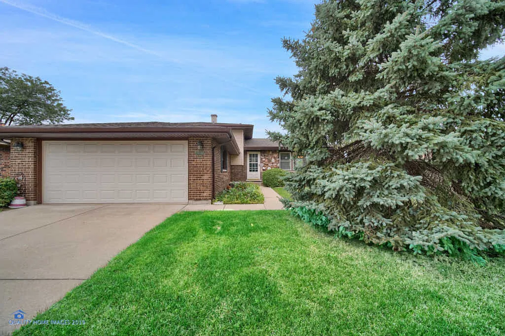 15604 Orogrande Dr photo 1