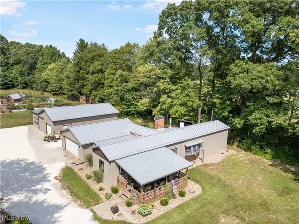 5051 Waynesburg Rd NW, Carrollton, OH 44615