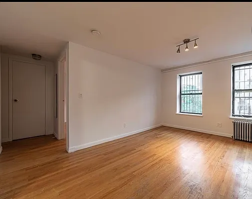 Rented by (Legacy) Elegran | media 12