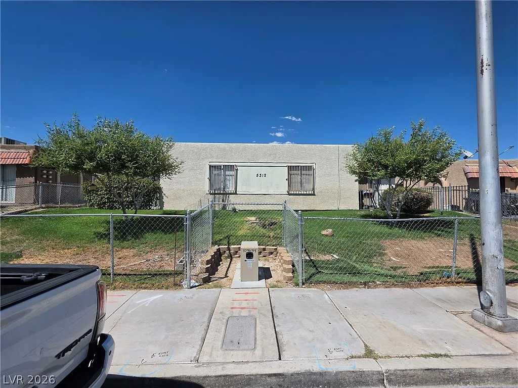 5312 Redberry St — Photo 2