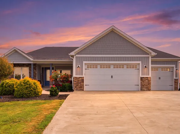 490 James Ln, Versailles, KY 40383