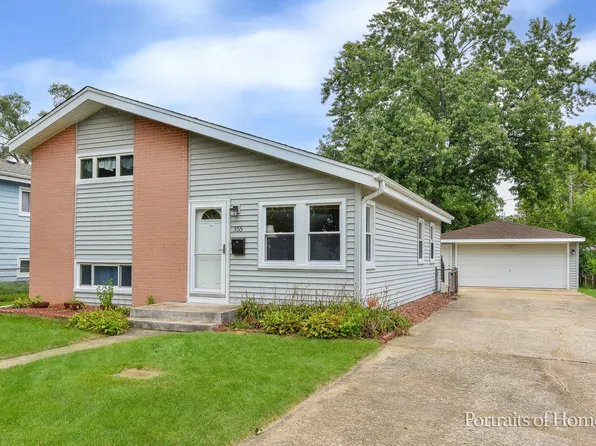 355 N Lincoln Ave, Villa Park, IL 60181