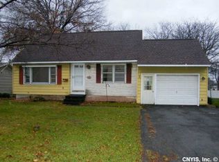 104 Primrose Ln, North Syracuse, NY 13212