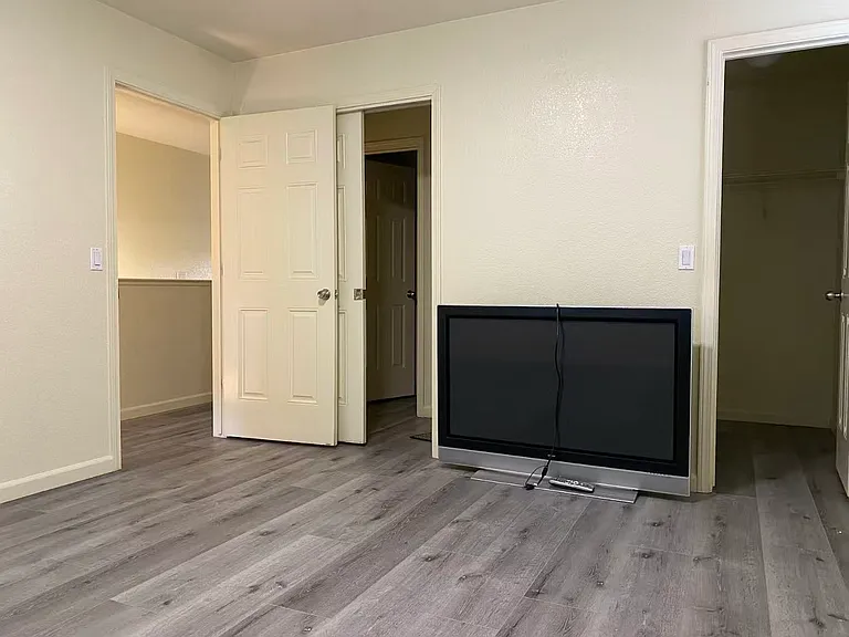 2902 Bonds Ln — Photo 20