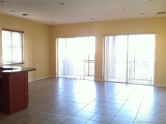 4th image of 2925 NW 126th Ave #4171