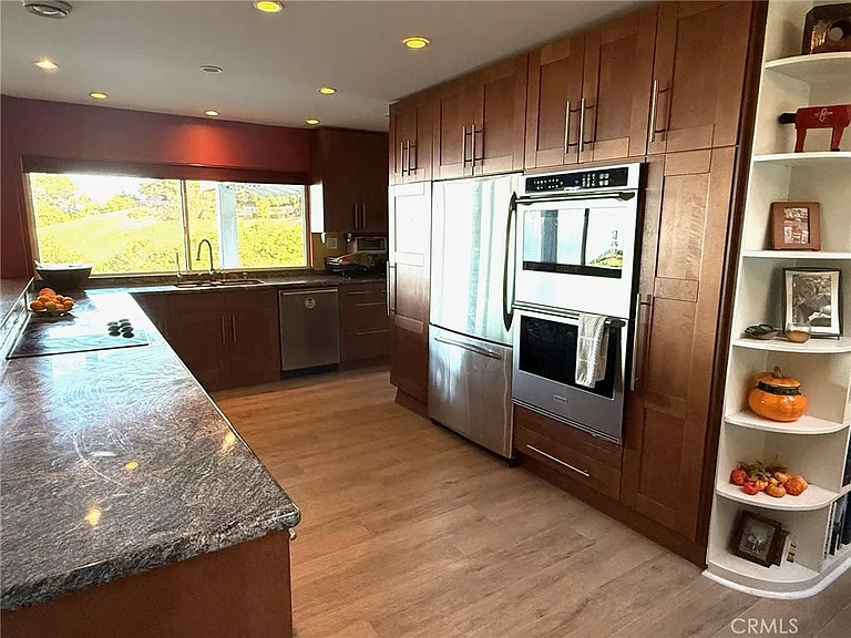 7 Southfield Dr — Photo 9