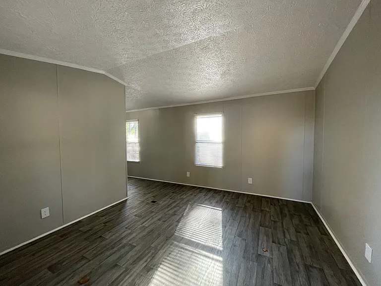 Evergreen Estates — Photo 41