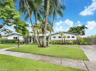 8950 SW 93rd Ct, Miami, FL 33176