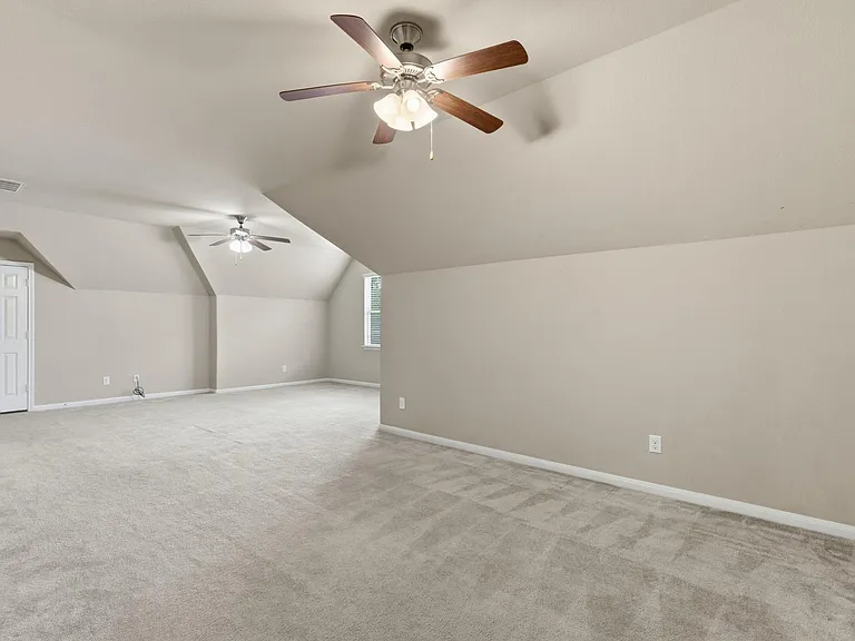 5815 Creek Crossing Ct — Photo 39