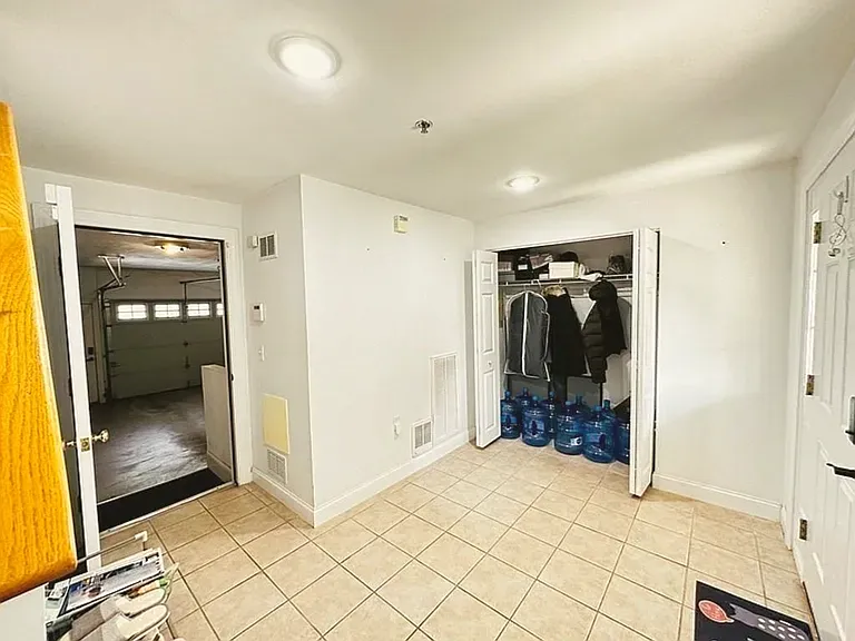 523 Hancock St #5 — Photo 14