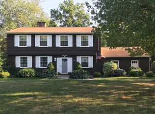 422 Aberdeen Rd, Lewiston, NY 14092