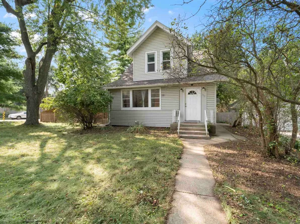 330 S Owen Dr, Madison, WI 53705