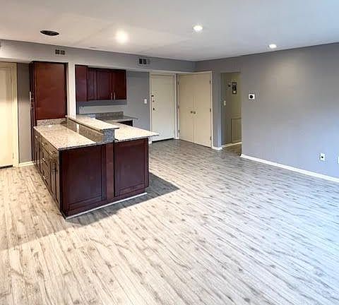 2nd image of 20301 Shelburne Rd APT 9