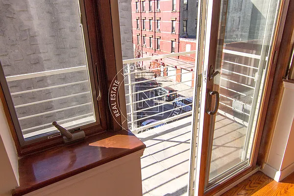 Rented by Nolita Group | media 27