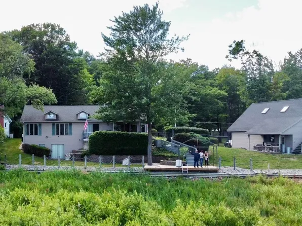 4605 S Lakeview Dr, Beaverton, MI 48612