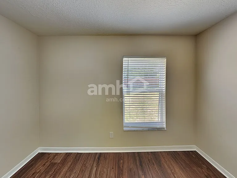 924 Burland Cir — Photo 17