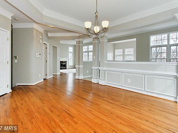 4th image of 46290 Summerhill Pl