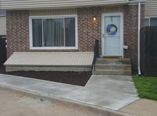 1003 SW Robinson Ave APT C, Topeka, KS 66604