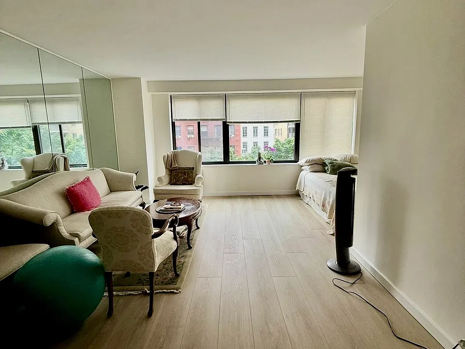 372 Central Park W #6U