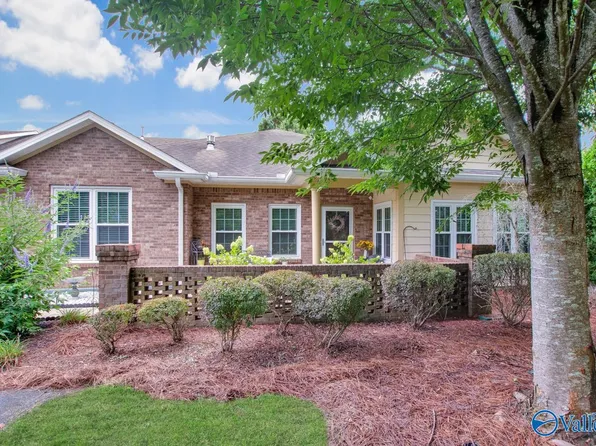 4 Valley Way Cir SE, Huntsville, AL 35802