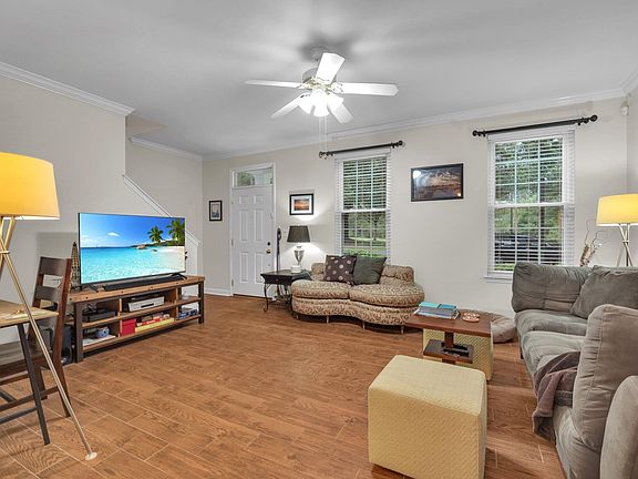 5th image of 3985 Four Oaks Blvd