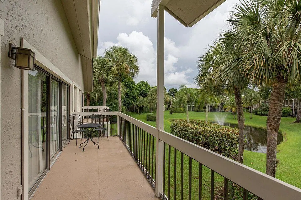 1 bed, 1.0 bath, 1400 sqft, $4,700 — Photo 3