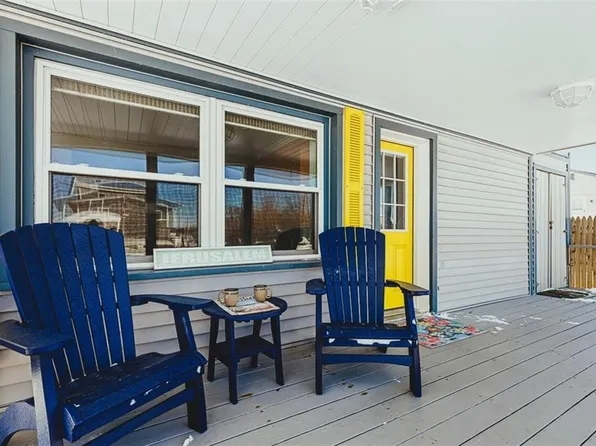 6 Mac Alder St, Narragansett, RI 02879