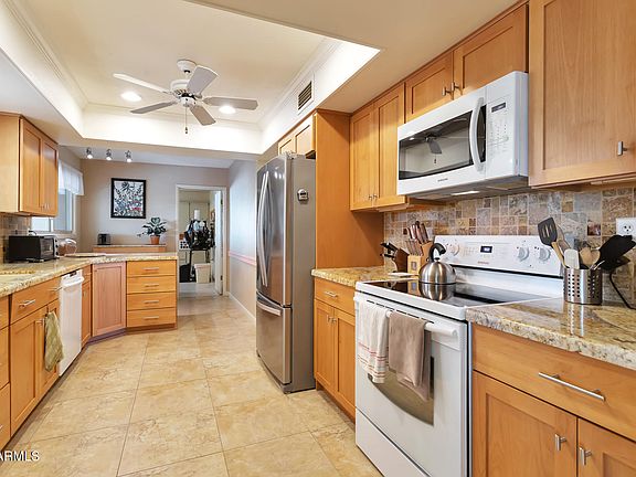 4th image of 12815 W Flagstone Dr