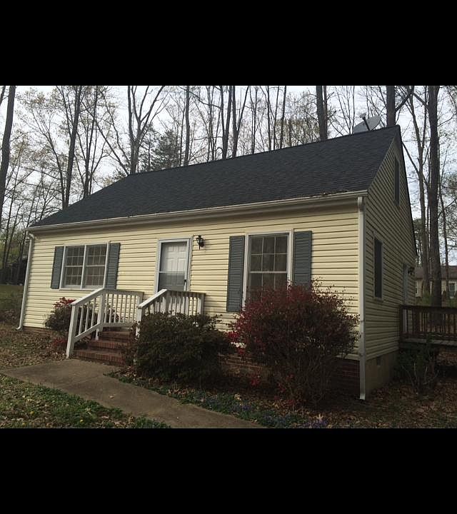 1st image of 101 Crutchfield Cir